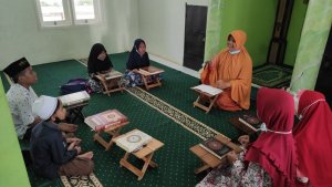 Anak Yatim Harus Bisa Bersekolah