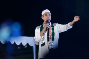 ustadz abdul somad cukup jadi manu